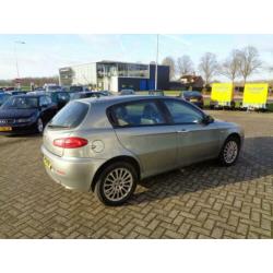 Alfa Romeo 147 1.6 T.Spark Progression (bj 2006)
