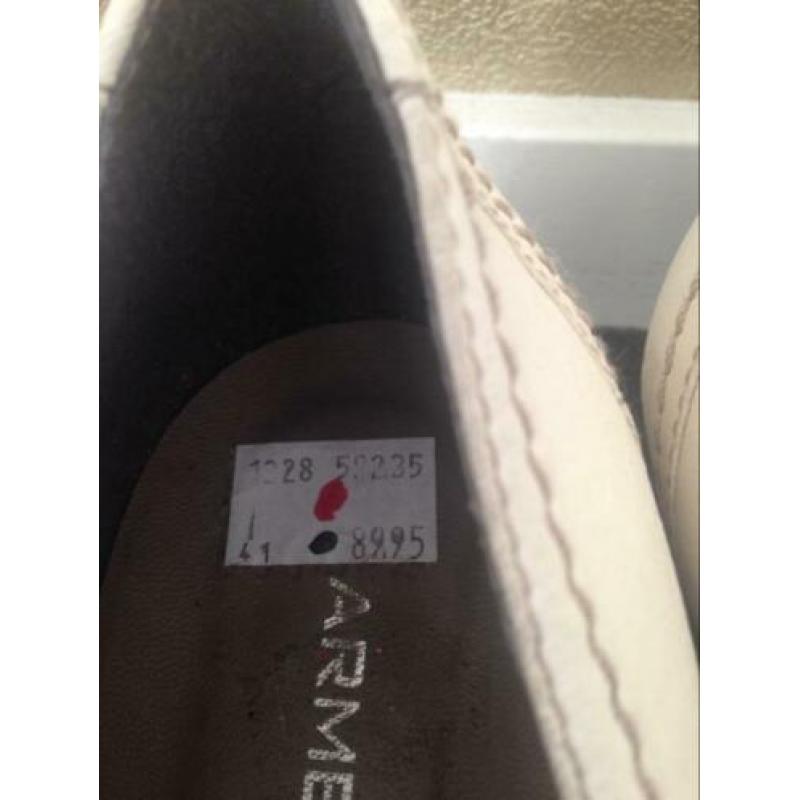 CARMENS nieuwe beige pumps maat 41
