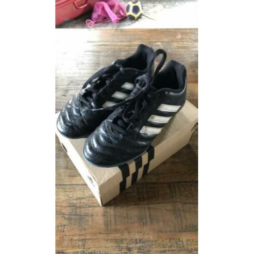 Adidas voetbal schoenen UK maat 1