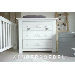 Complete babykamer (wit, hout)