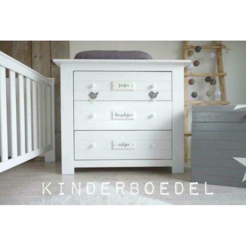 Complete babykamer (wit, hout)