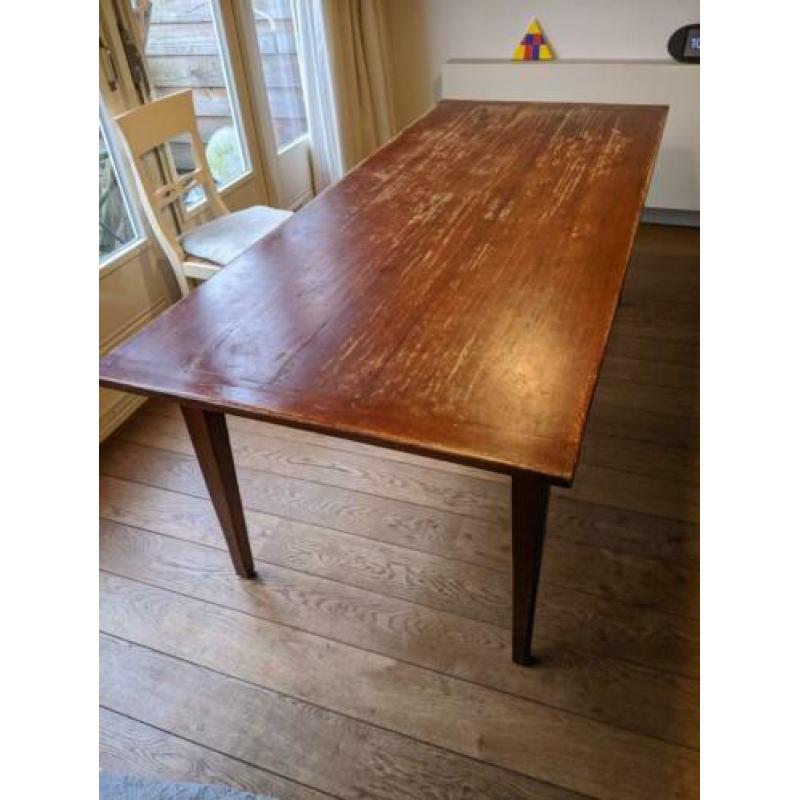 Strakke kersenhouten eettafel