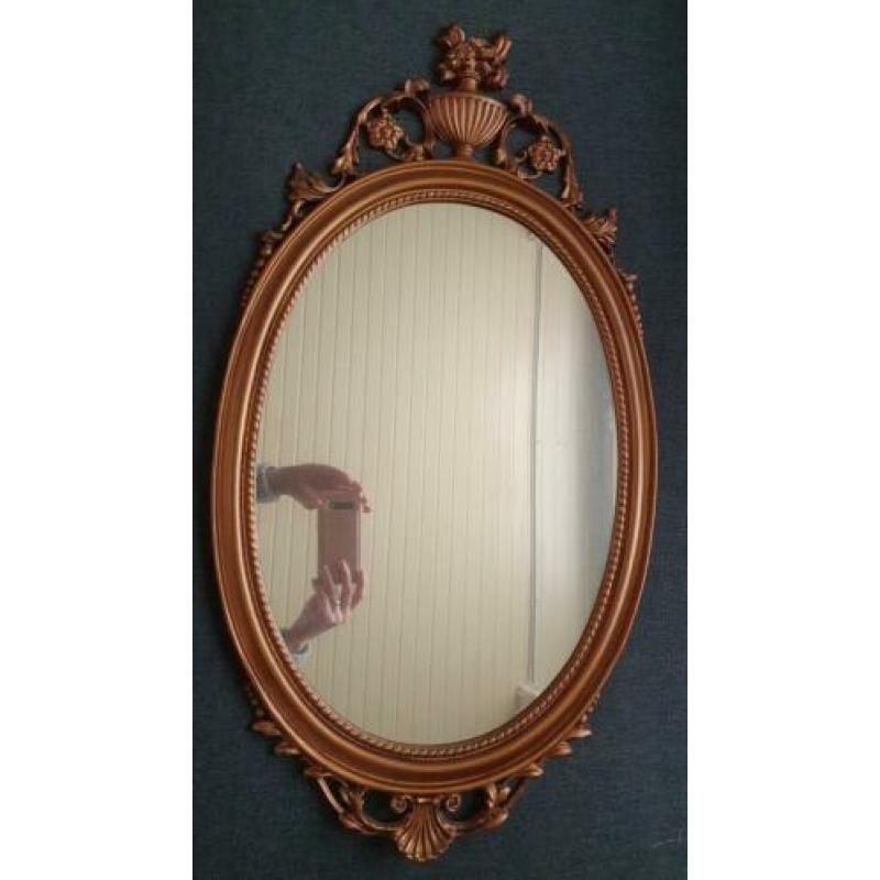 Bronskleurige brocante barok ovale spiegel