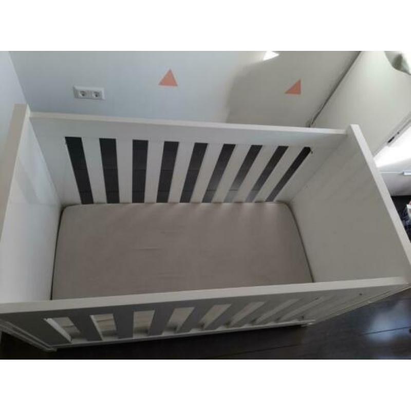 Complete babykamer interbaby Montreal hoogglans wit.