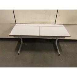 Bureautje met 2 kleppen N1474
