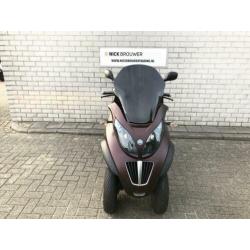 Piaggio MP3 400 LT / origineel NL / historie / unieke kleur