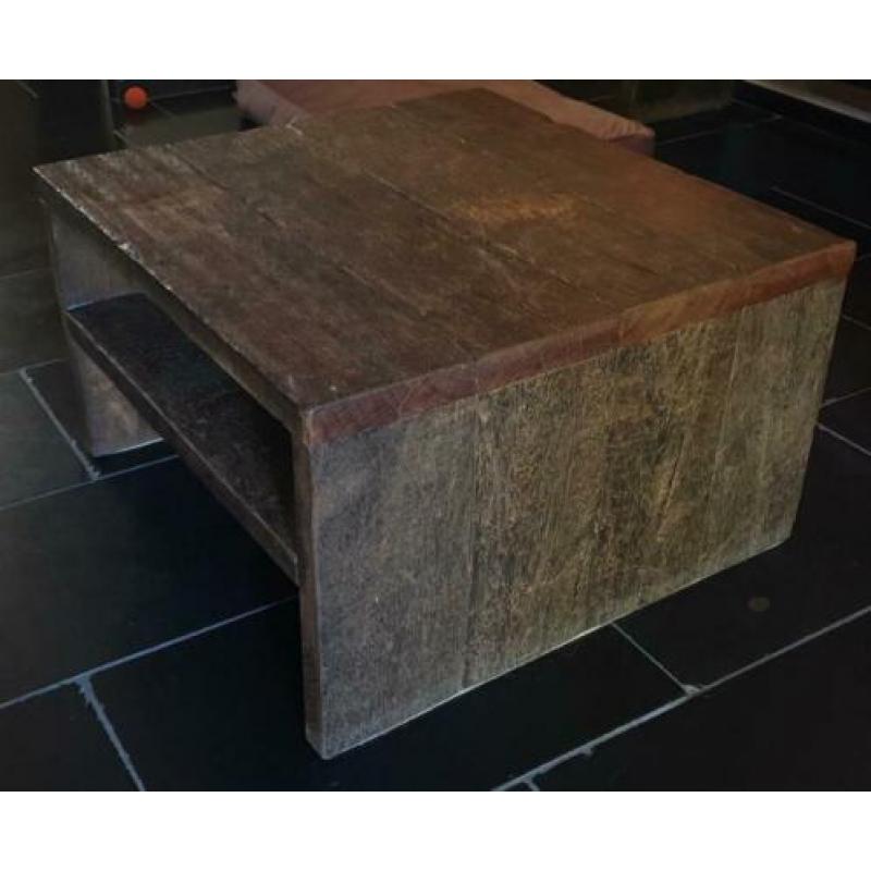 2 STOERE ROBUUSTE SALONTAFELS MET LEGPLANK 1prijs