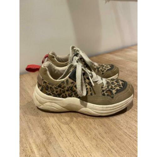 Sneakers panter print van de Zara