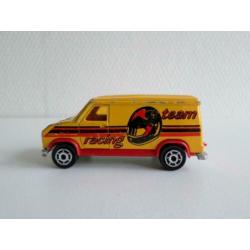 Fourgon geel Racing Team 1:65 Majorette (zonder ovp)