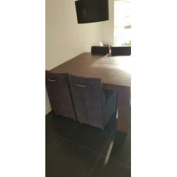 Massief eiken meubels! 200euro alles incl stoelen!