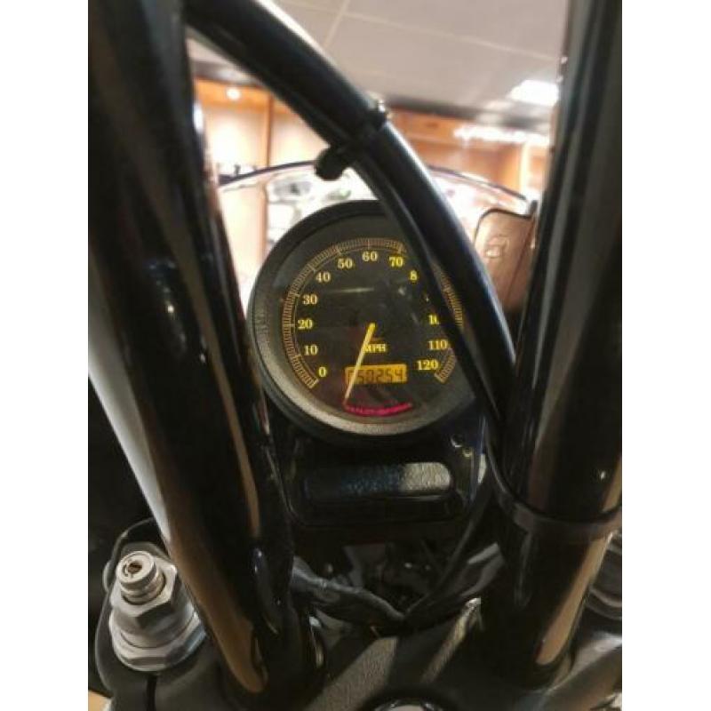 Harley-Davidson FXDXT STREETBOB (bj 2001)