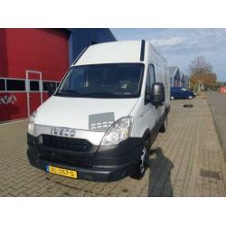 Iveco Daily 35 C 13V 330 H2 3500 kilo trekken dubbel lucht
