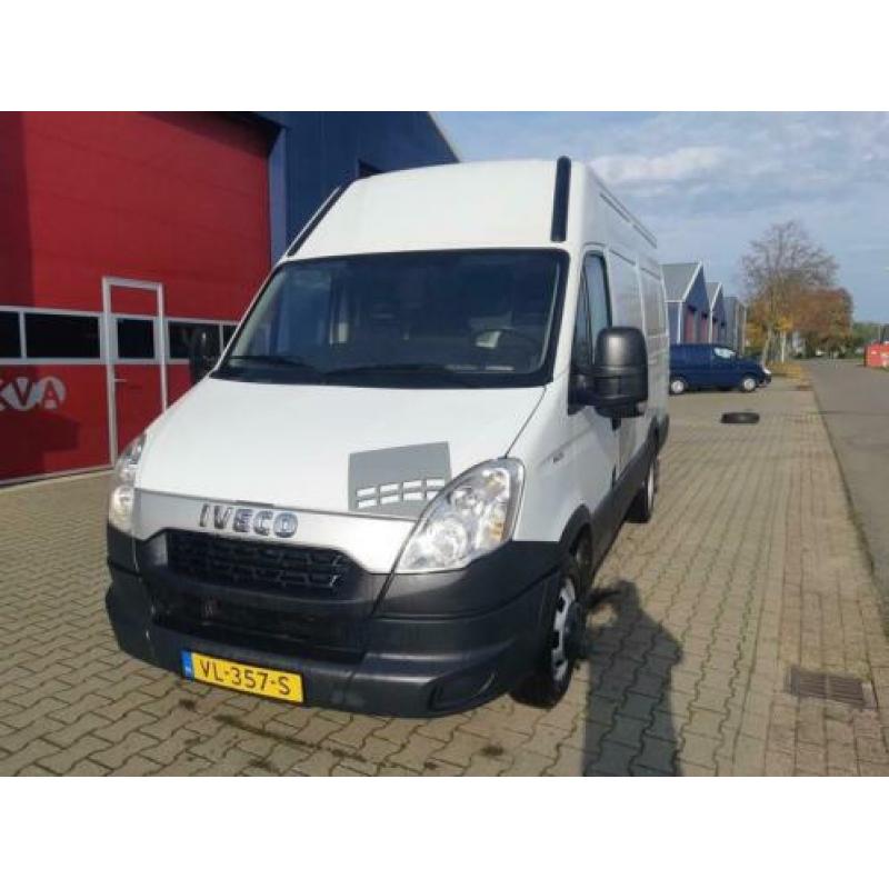 Iveco Daily 35 C 13V 330 H2 3500 kilo trekken dubbel lucht