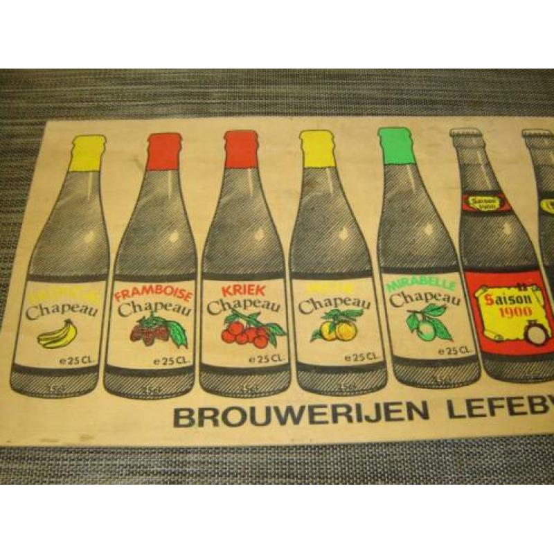 Mancave plaat met bierflesjes lefebvre-de troch-strubbe