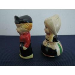 Twee vintage puntenslijpers van gebakken klei