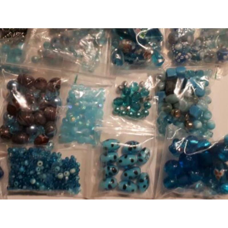 103 - pakket/ partij kralen (turkoois/ aqua)