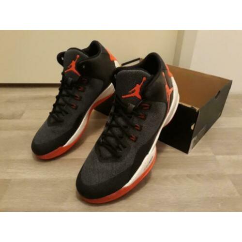 Jordan Rising High 2 - basketbalschoenen - maat 49,5 - nieuw