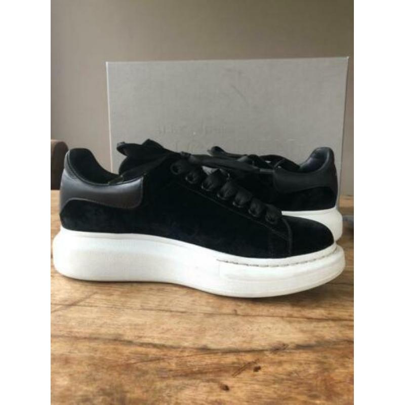 Originele velvet Alexander Mcqueen maat 38