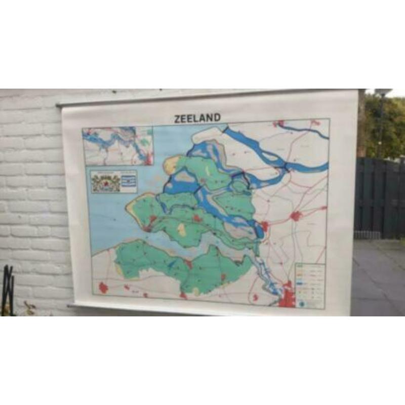 8 provinciekaarten van uitgeverij de Evenaar