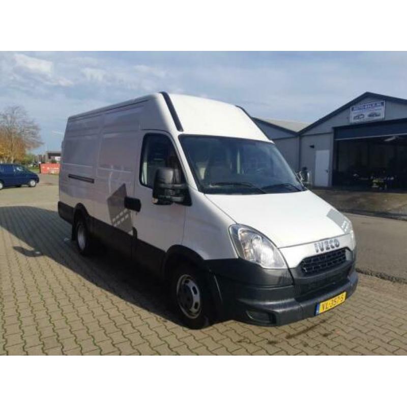 Iveco Daily 35 C 13V 330 H2 3500 kilo trekken dubbel lucht