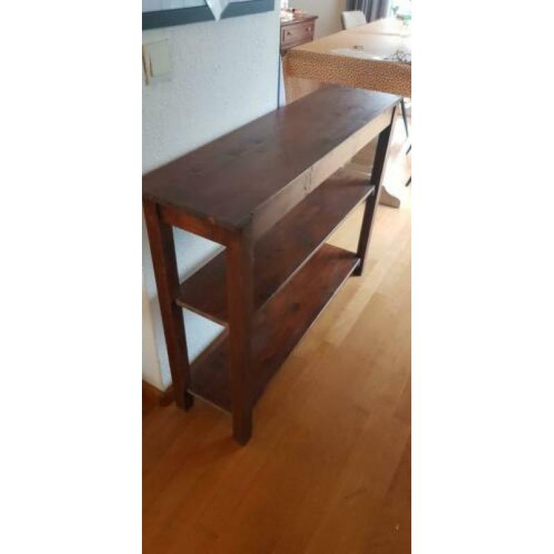 Prachtige sidetable met uitneembare planken