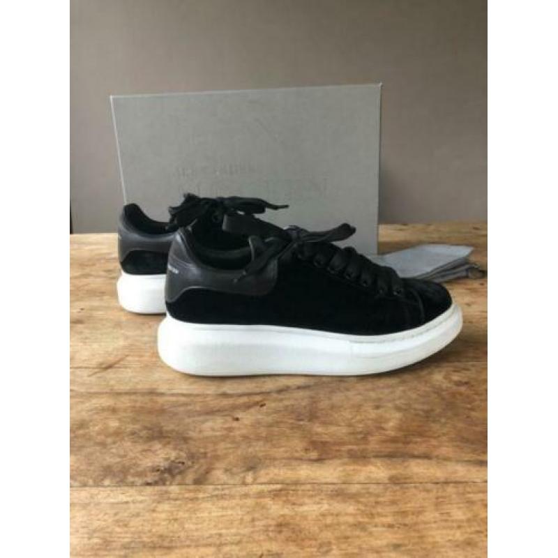 Originele velvet Alexander Mcqueen maat 38