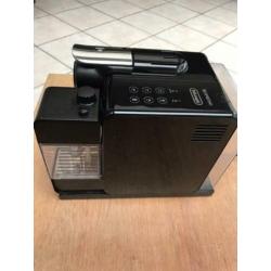 Nespresso/DeLonghi Lattissima Tounch Koffiemachine.