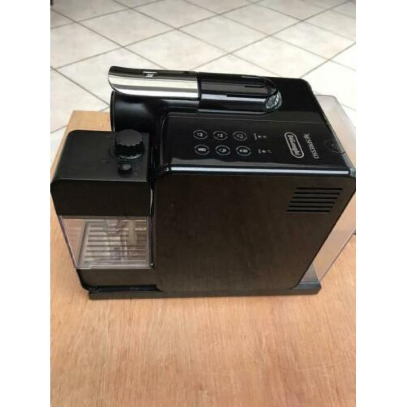 Nespresso/DeLonghi Lattissima Tounch Koffiemachine.