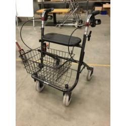 176*. Rollator diverse rollators vaste prijs 35 eu.
