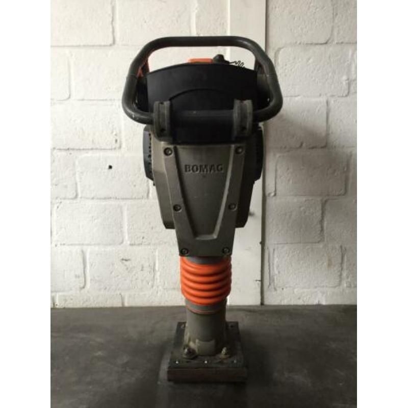 Bomag BT 60 trilstamper BJ2015 42UUR