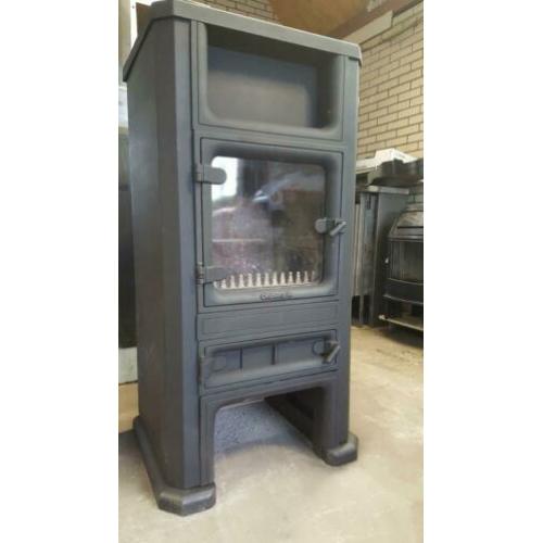 zeer grote houtkachel 8kw met nieuw glas