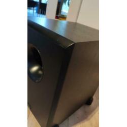 Magnat Beta 25A Actieve Subwoofer 90/180 watt Sub