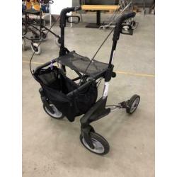 176*. Rollator diverse rollators vaste prijs 35 eu.