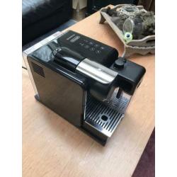 Nespresso/DeLonghi Lattissima Tounch Koffiemachine.