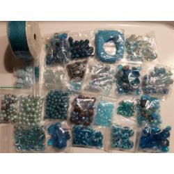 103 - pakket/ partij kralen (turkoois/ aqua)