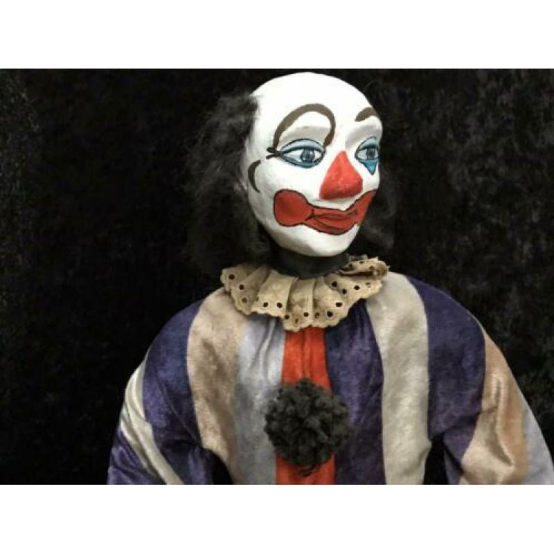 Prachtige oude clown pop handgemaakt en beschilderd