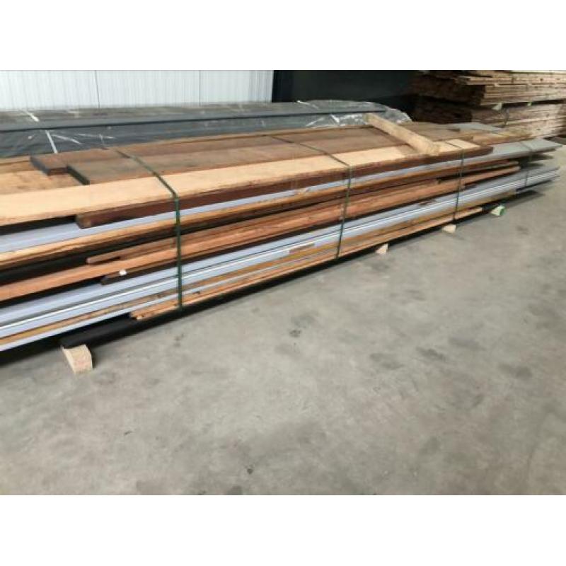 Partij Western red Cedar boeideel 18x340mm plus hardhout