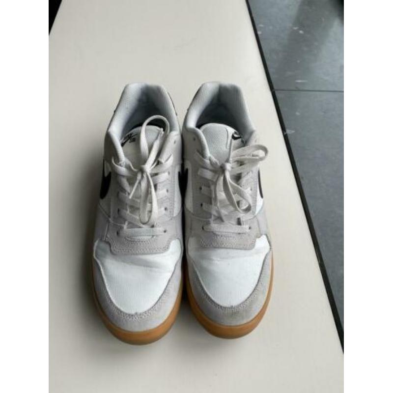 Nike SB mt 44