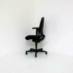 Ahrend 230: Zwart, Bureaustoelen/Burostoelen + Nieuwe stof.