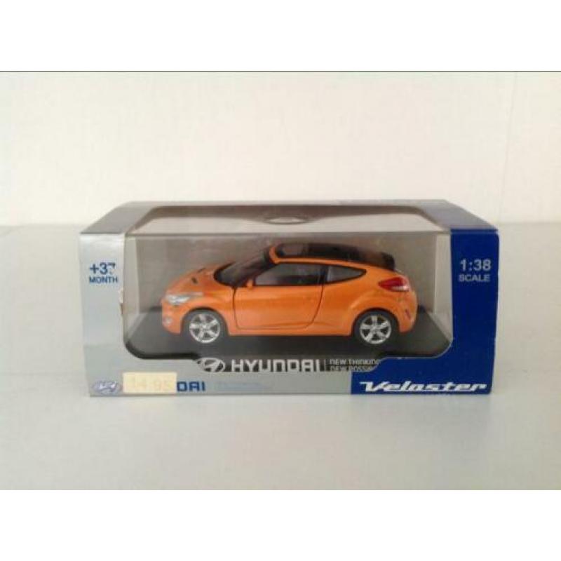 Hyundai Veloster (Oranje) 1:38 Nieuw in ovp