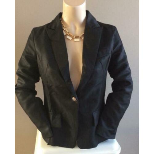 # ongedragen met kaartje jasje maat M #