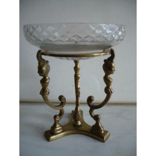 Schitterende puntgave antieke brons~kristallen tazza.