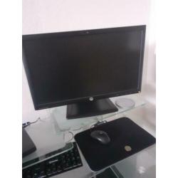 P Pro 6200 Tower - Intel Core i7 - 4GB - 250GB HDD + Dual 4x