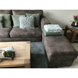 Ruime 2,5 zitter met hocker