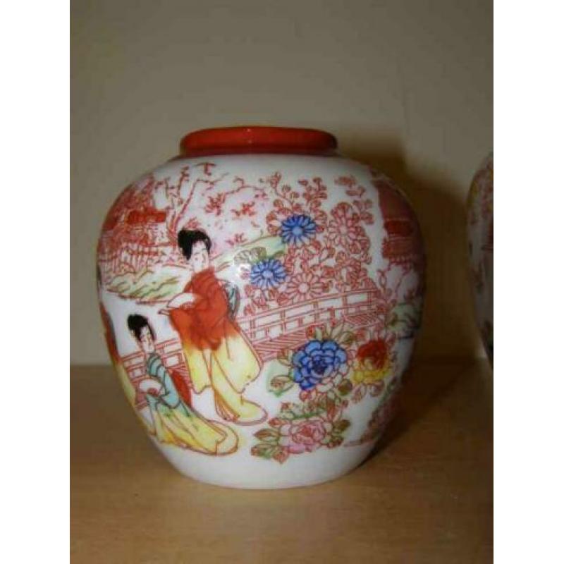 Twee Chinese gember potjes (A19 1081)