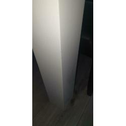 Eettafel met stoelen