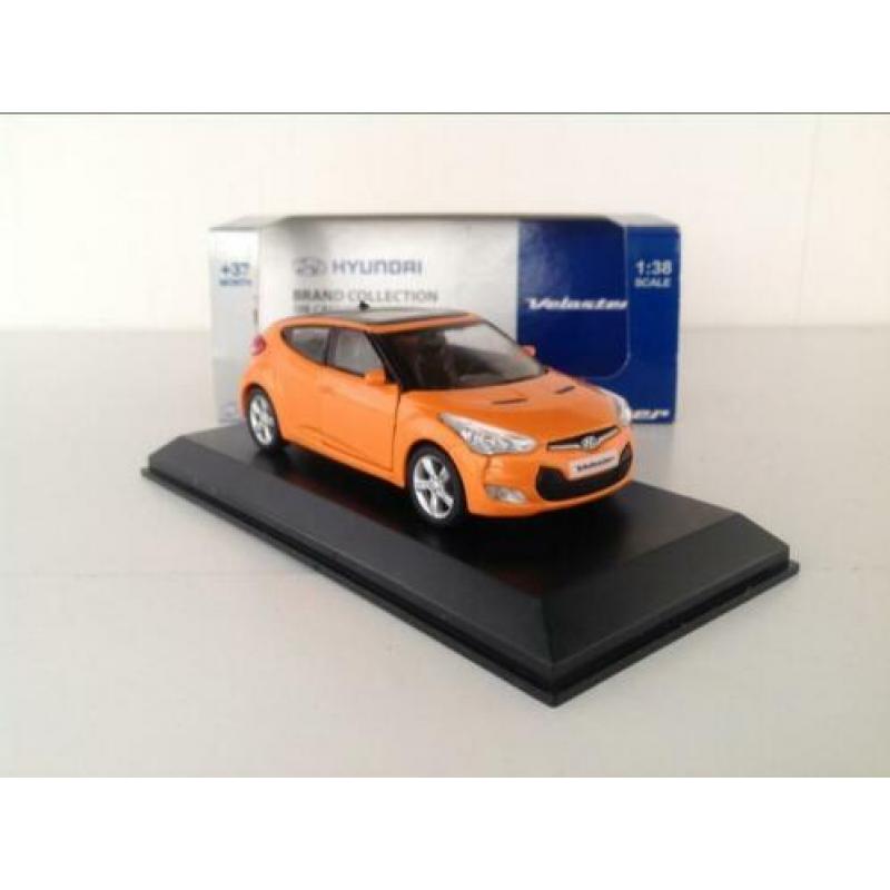 Hyundai Veloster (Oranje) 1:38 Nieuw in ovp