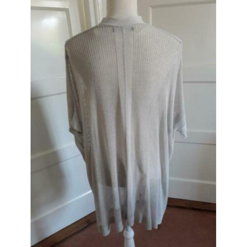 Prachtig beige vestje van SUMMUM maat S/M