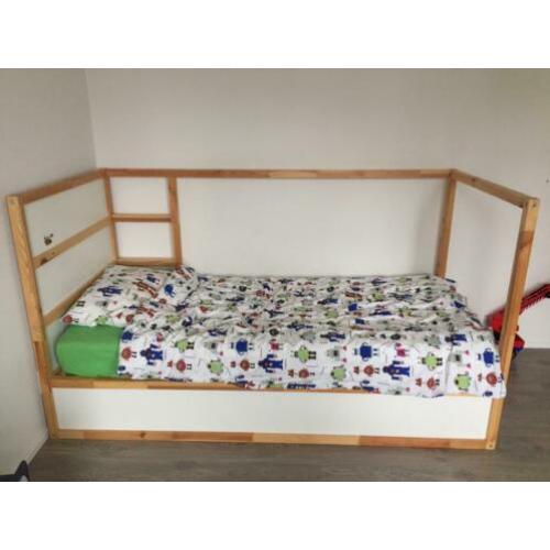 Ikea Kura omkeerbaar bed z.g.a.n. Inclusief matras en tent