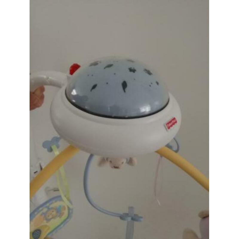 Boxmobiel met muziek van Fisher Price